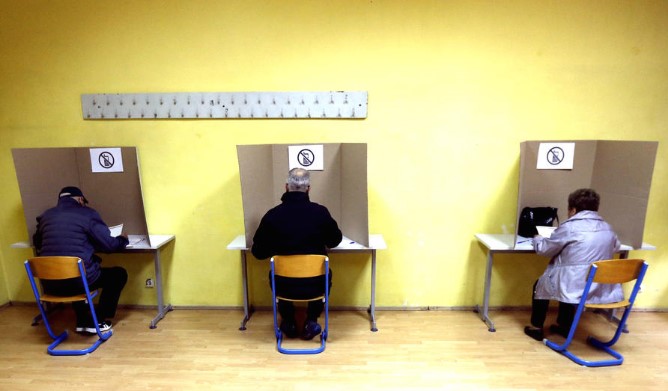 Шмит: По изборите нема сите во БиХ да бидат среќни, но потребно е да се прифатат изборните резултати