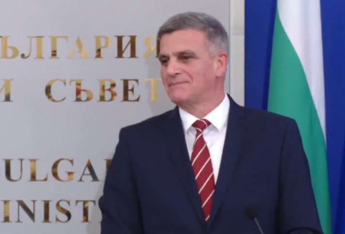 Поранешниот премиер на Бугарија не исклучува можност за коалиција со Борисов