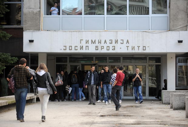На Бугарите им пречи името на скопската гимназија „Јосип Броз Тито“