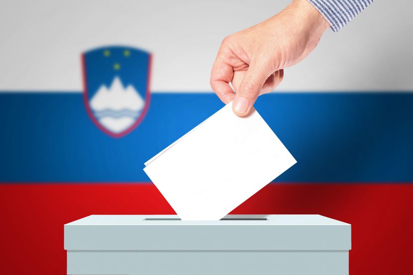Во Словенија отворени избирачките места, се избира претседател на државата