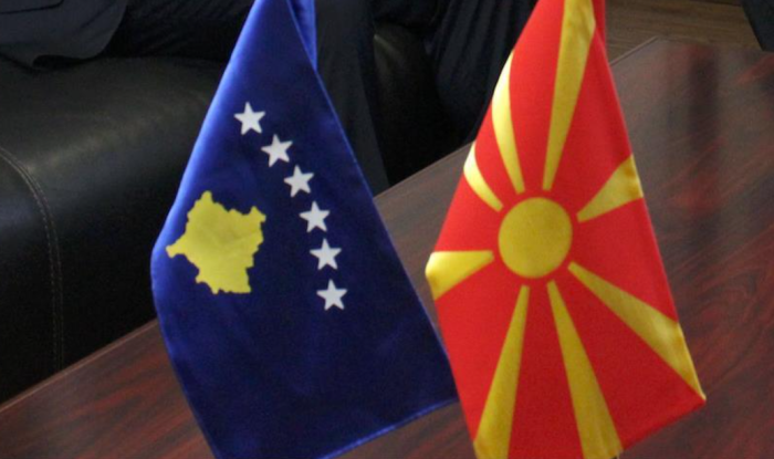 Тринаесет дрва за 13-годишнината од дипломатските односи меѓу Македонија и Косово