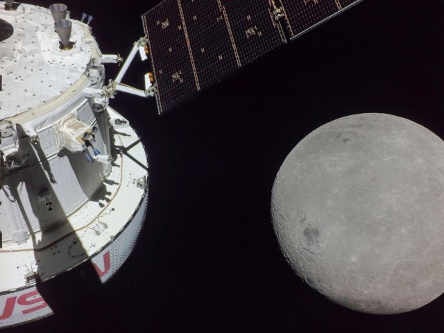 Тест мисија на НАСА: Артемис 1 влезе во орбитата на Месечината