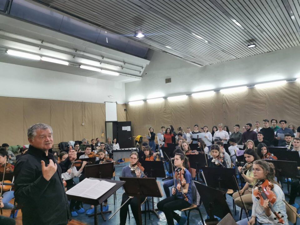 Францускиот диригент Паскал Галоа ќе одржи концерт со ученици од МБУЦ „Илија Николовски – Луј“