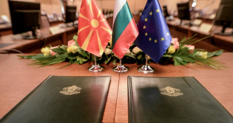 Анкета: Бугарските условувања ја намалија довербата на македонските граѓани во европските интеграции