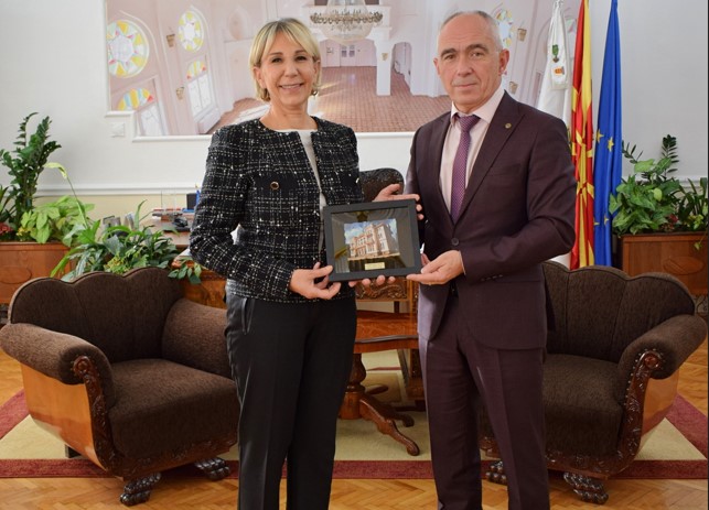 Амбасадорката на Хрватска во посета на Битола, оствари средба со градоначалникот Коњановски
