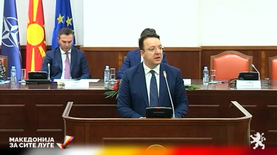 Николоски на Конференција за ЕУ: Корупцијата во Македонија царува од најниско до највисоко ниво