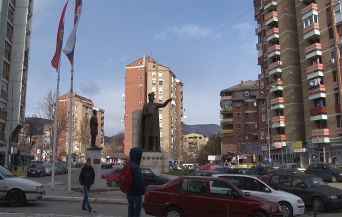 Сирените повторно се огласија во Косовска Митровица