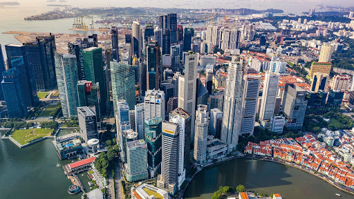 Њујорк и Сингапур најскапи градови во светот во 2022 година