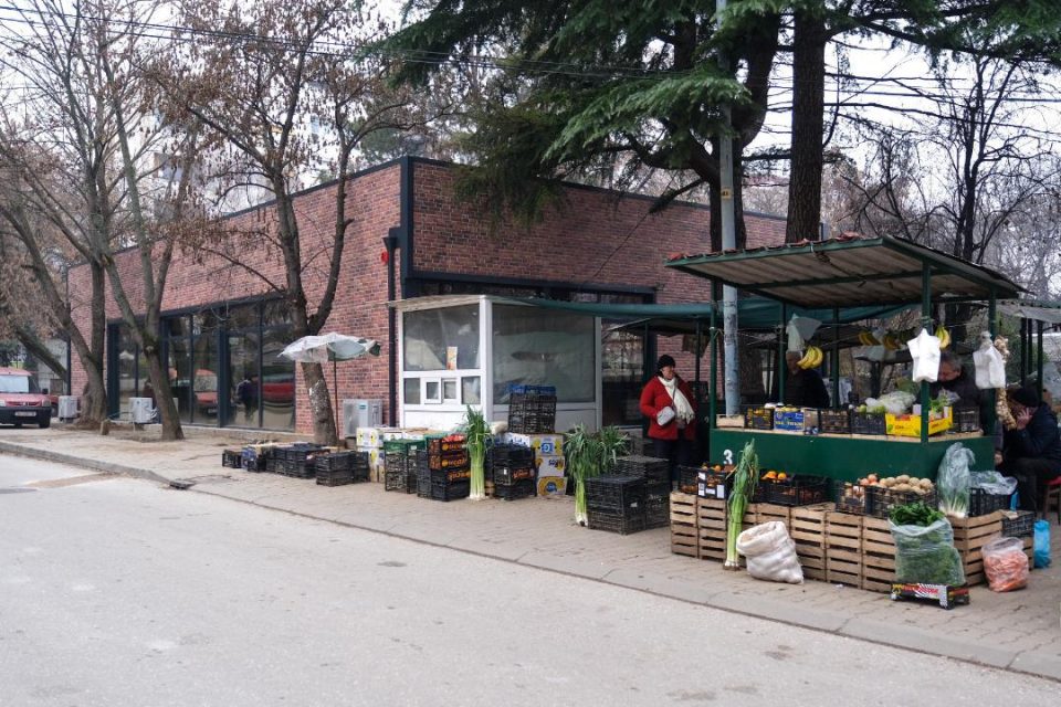 (ФОТО) Изграден затворен пазар во Кисела Вода