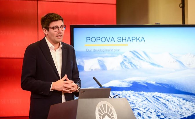 Попова Шапка станува модерен скијачки центар