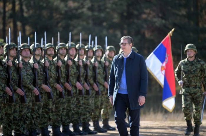 Србија ја подигна борбената готовност на војската и полицијата