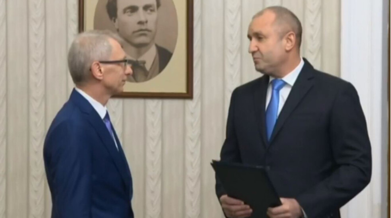 Бугарскиот премиер го врачи вториот мандат за формирање влада на „Продолжуваме со промената“ 