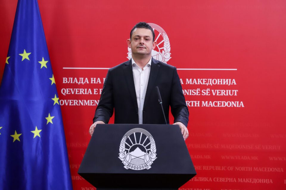 Оставка веднаш за Наумче поради малверзации од милијарда денари, велат од ВМРО-ДПМНЕ