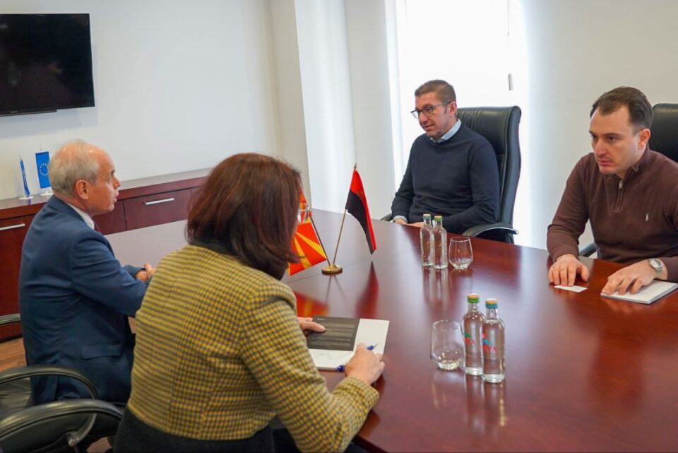 Мицкоски се сретна со словенечкиот амбасадор Милан Предан