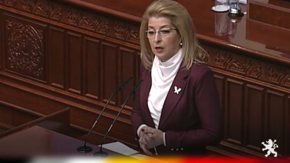 Ласовска до Ковачевски: Дали е европска последната изјава на Таравари дека доколку не се отвори Уставот ќе се радикализираат Албанците?