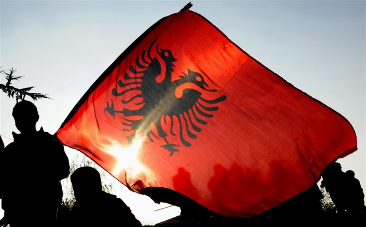 Илјадници луѓе на антивладин протест во Албанија