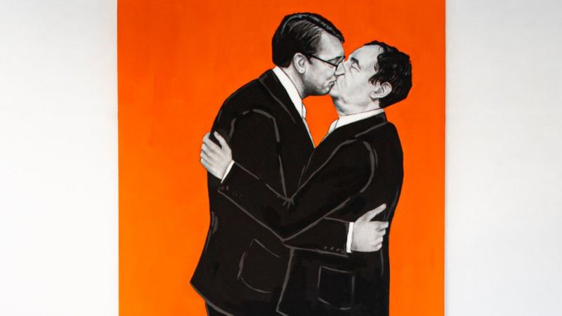 Уметничка од Косово ги наслика Вучиќ и Курти како се бакнуваат
