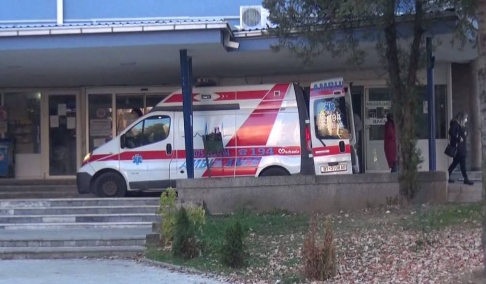 Обвинителството, полицијата и ДСЗИ влегоа во Клиничката болница Битола, се проверуваат документите