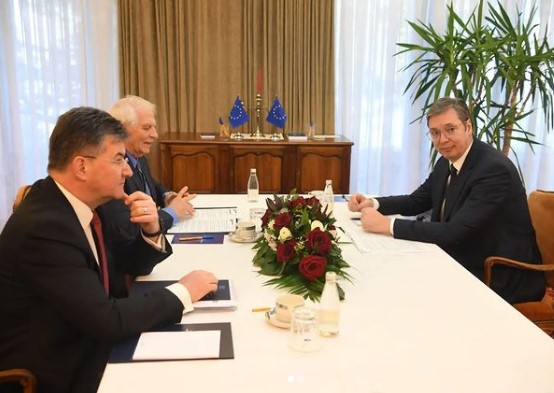 Курти и Вучиќ седнуваат на заедничка маса со европските претставници