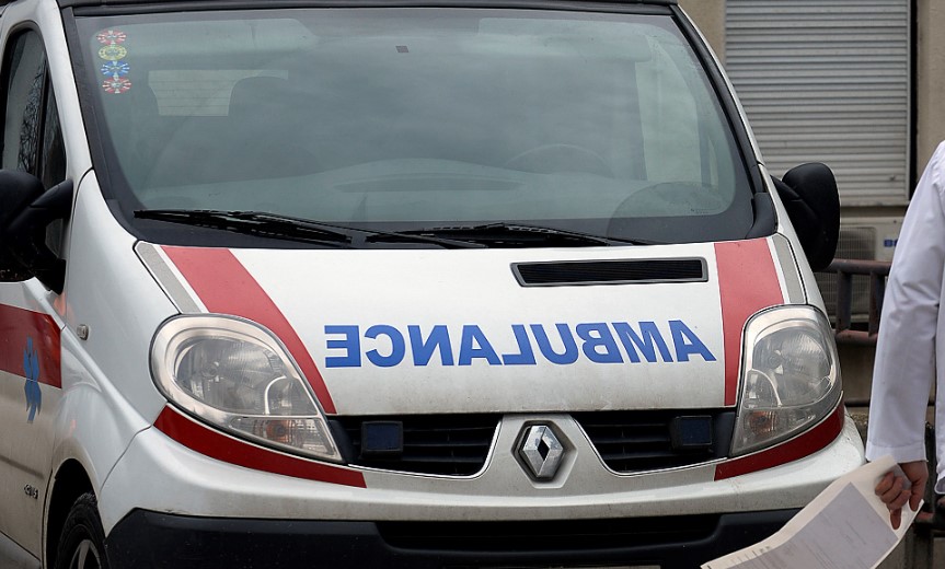Жена тешко повредена во Битола откако била удрена од автомобил