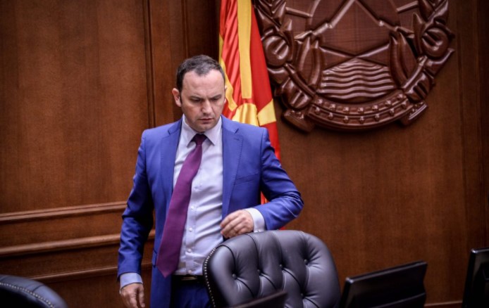 Османи: Албанец ќе биде премиер на Македонија за неколку месеци, војската се води со печат на албански јазик!