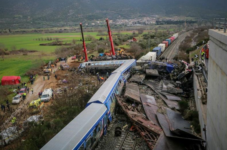 МНР: Нема македонски граѓани меѓу загинатите и повредени во железничката несреќа во Грција