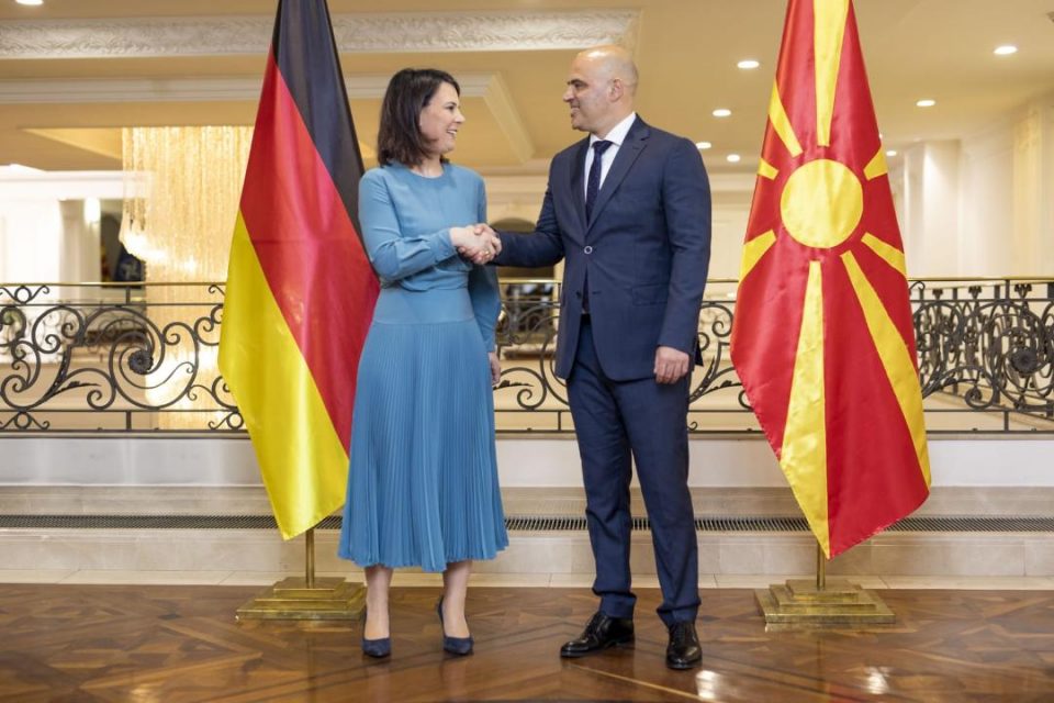 Ковачевски – Бербок: Германија стои до Македонија за следниот исчекор во европските интеграции