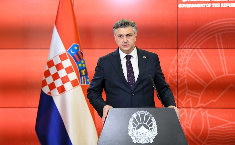Пленковиќ во Собранието побара да не губиме надеж и верба