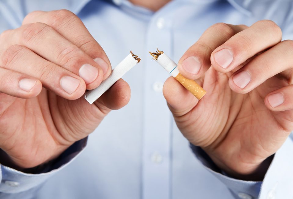 Британија ќе ги поттикне пушачите да ги заменат цигарите со алтернативни електронски уреди