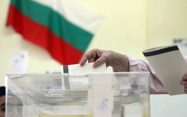Бугарите повторно на гласање: Петти вонредни избори за неполни две години