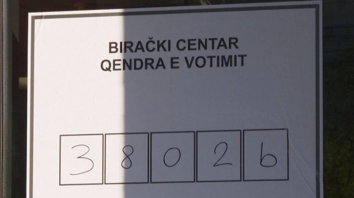 Четири општини на северот на Косово добија градоначалници, српската заедница на бојкот