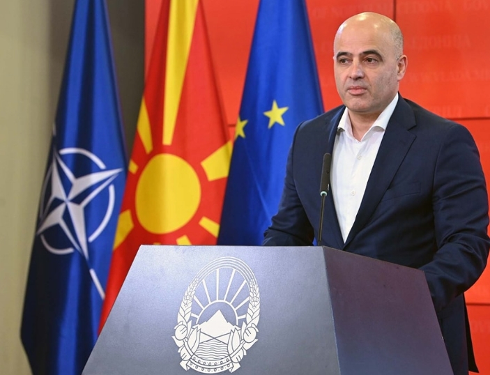 ВМРО-ДПМНЕ: Ковачевски да одбере уставни измени и предавство или национално единство и фер шанса