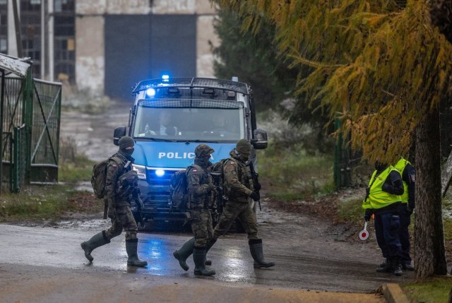 Хорор во Полска: Напаѓач уби тинејџерка и повреди девет лица во сиропиталиште