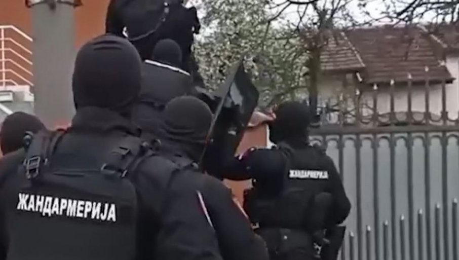 (ВИДЕО) Голема полициска акција во Србија: Разбиен нарко картел што шверцал кокаин во ЕУ, уапсени 13 лица