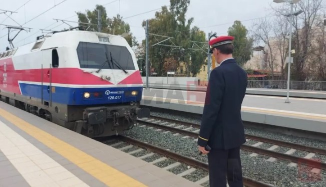 Грција ќе добие техничко знаење од Франција за железничкиот сообраќај