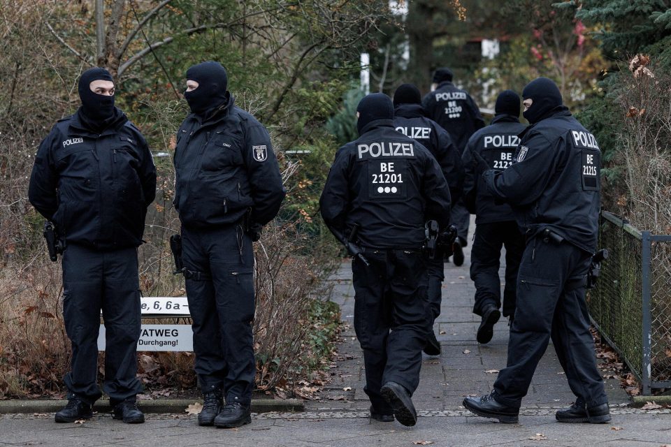 Тројца осомничени се уапсени за обид за соборување на германската влада