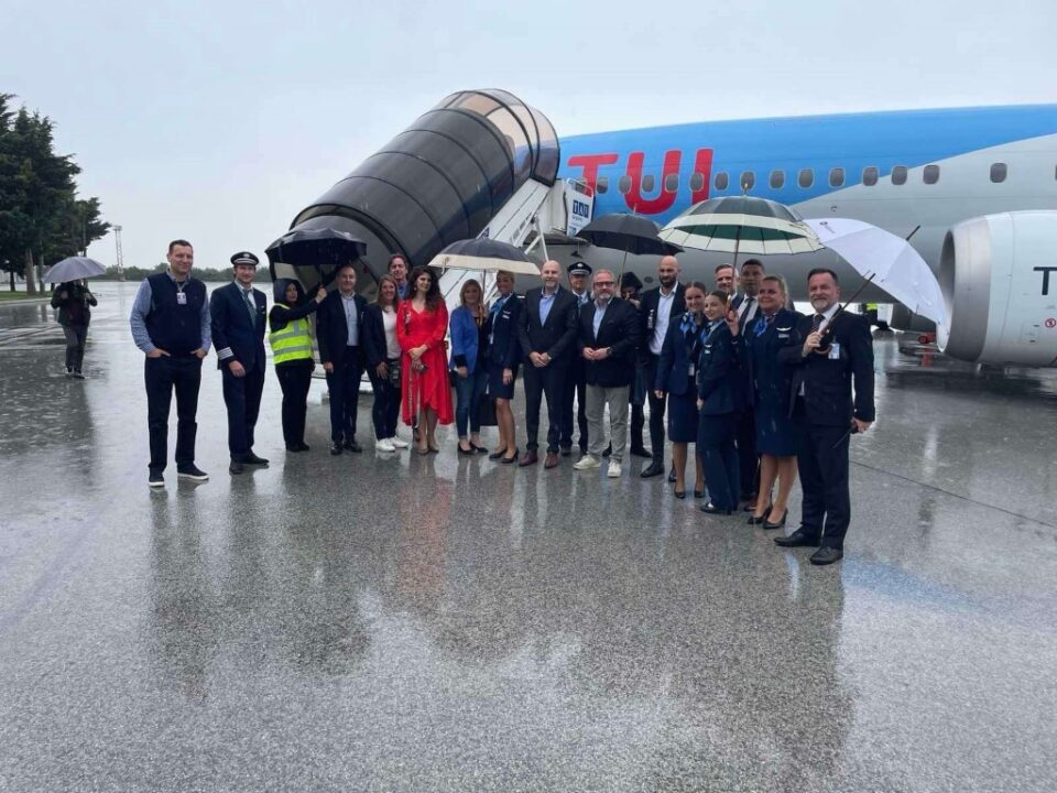 На охридскиот аеродром пристигна првата група со 180 туристи oд Амстердам