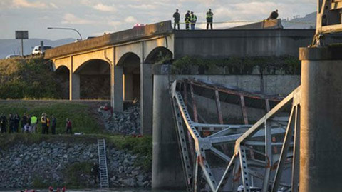 Се урна мост во историска тврдина во Канада