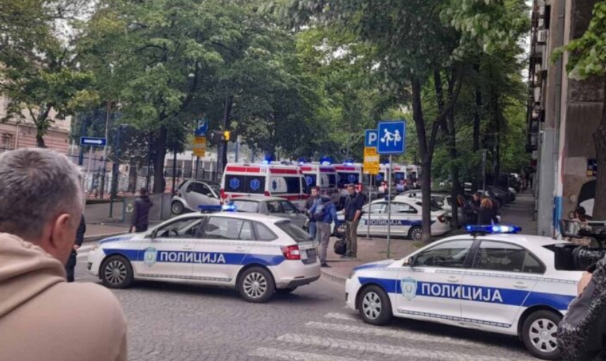 (ВИДЕО) Ужас во Белград: Ученик пукал во училиште, чуварот убиен, неколку деца ранети