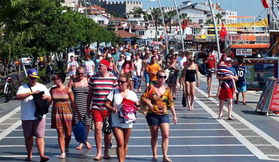 Рама: Албанија прва во Европа по раст на туризмот споредено со пред пандемијата