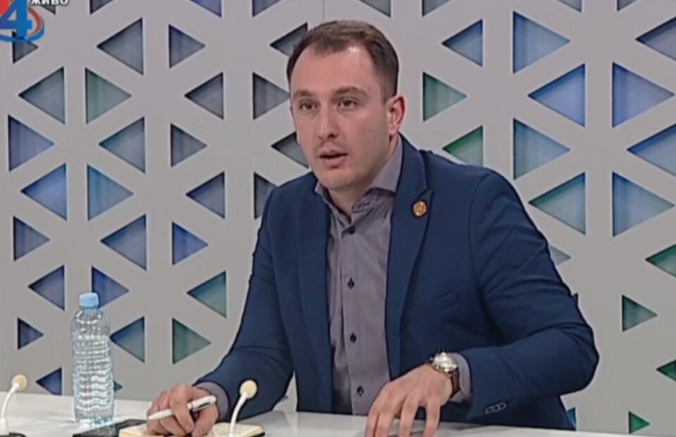 Андоновски: ВМРО-ДПМНЕ не прифаќа уставни измени, доколку нема членство во ЕУ, со загарантирани и заштитени македонски национални интереси