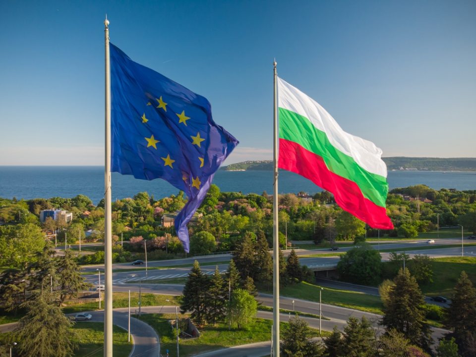 Бугарија по долго чекање доби проевропска влада