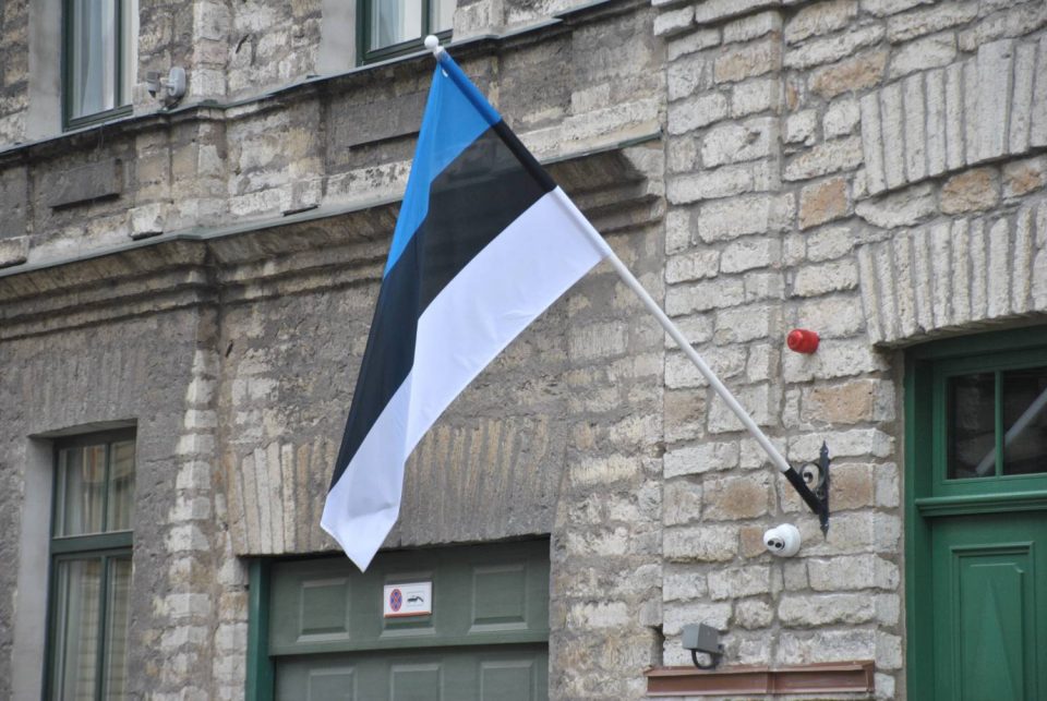 Естонија одобри истополови бракови