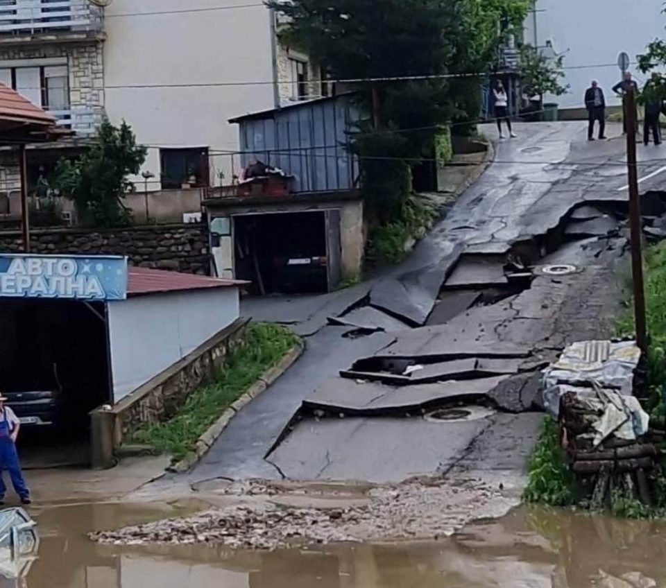 По поплавите, се огласи градоначалникот на Делчево: Исконтактиравме со околните општини, помошта е на пат