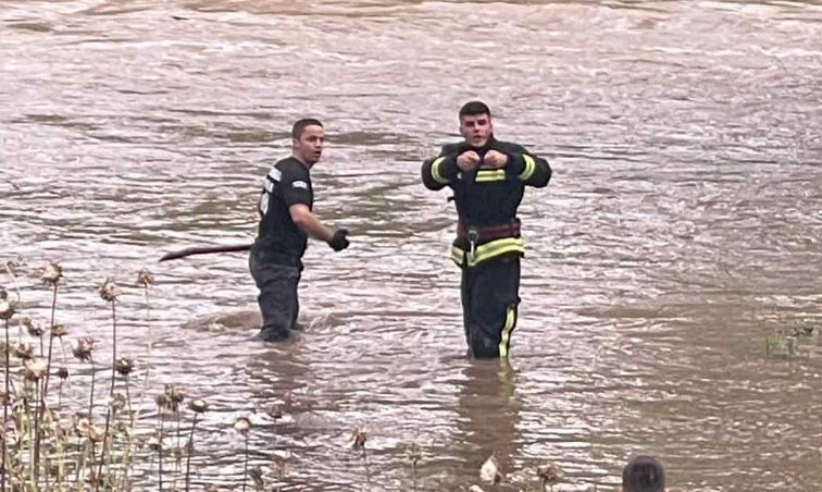 Помеѓу лицата кои паднаа во реката Лепенец има еден малолетник