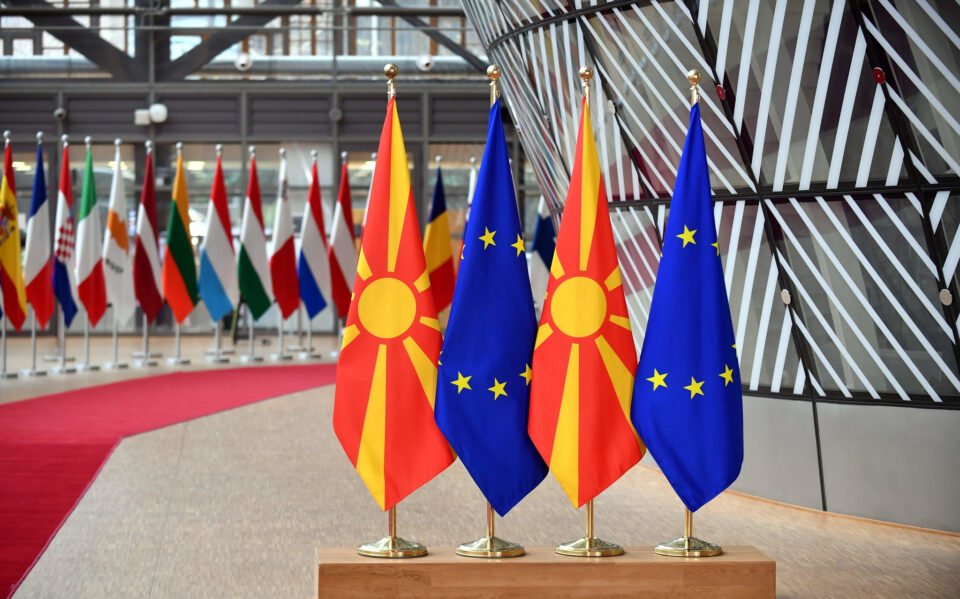 СДСМ: Започнавме преговори за ЕУ со заштитен македонски идентитет и признат македонски јазик