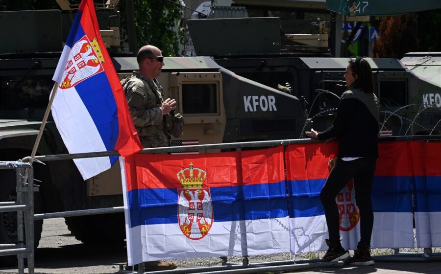 Состојбата во Звечан мирна, Србите се уште протестираат