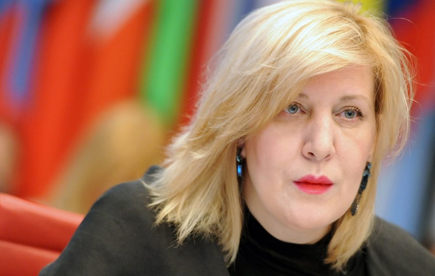 Комесарката Мијатовиќ бара признавање на трансродовите лица во Македонија