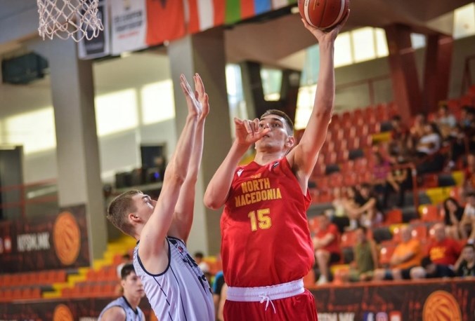 Македонија ја победи Бугарија во кошарка