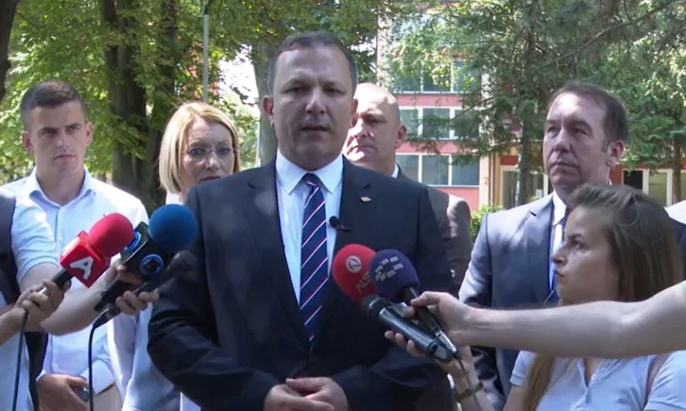 Министерот Спасовски откри напредок во истрагата: Петмина приведени во случајот околу исчезнувањето на Вања